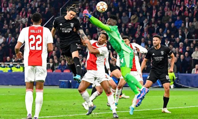 2526.jpg